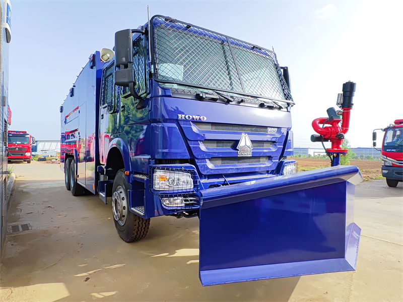 Howo fire fighting riot truck