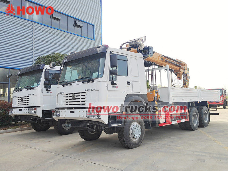 Truk derek boom HOWO 6x6 dengan bor