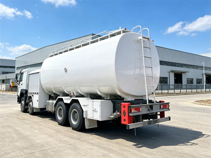 Sinotruk HOWO 8x4 aircraft refueling truck