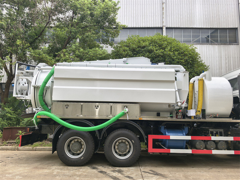 HOWO 371HP 6X4 Vacuum Jetting Sewer Cleaning Suction Truck HOWO 371HP 6X4 Vacuum Jetting Sewer Cleaning Suction Truck